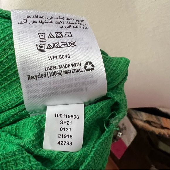 INCšGreen Halter Top International Concepts ⢠Small - Picture 7 of 7